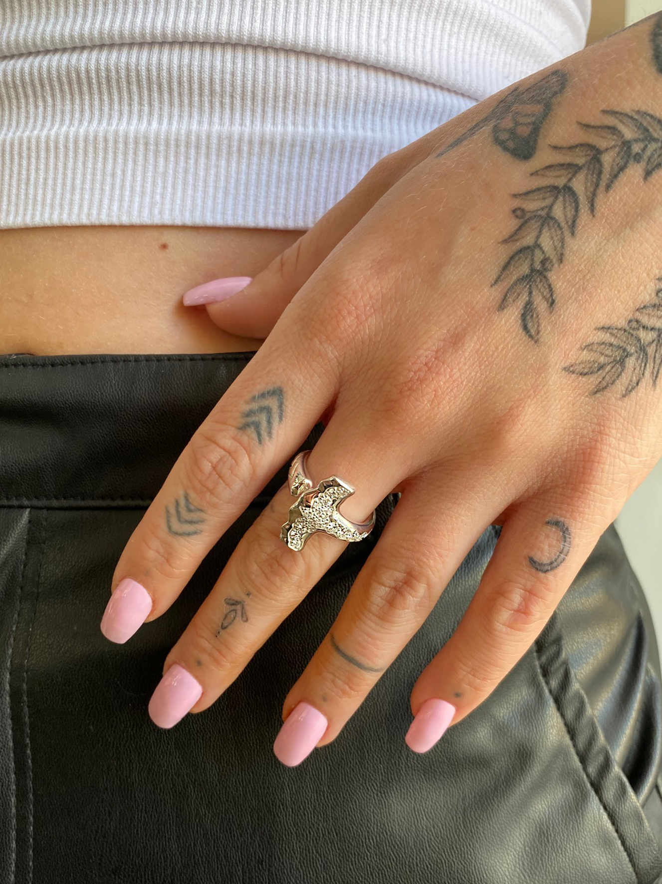 Hammerhead Shark Ring with Diamonds