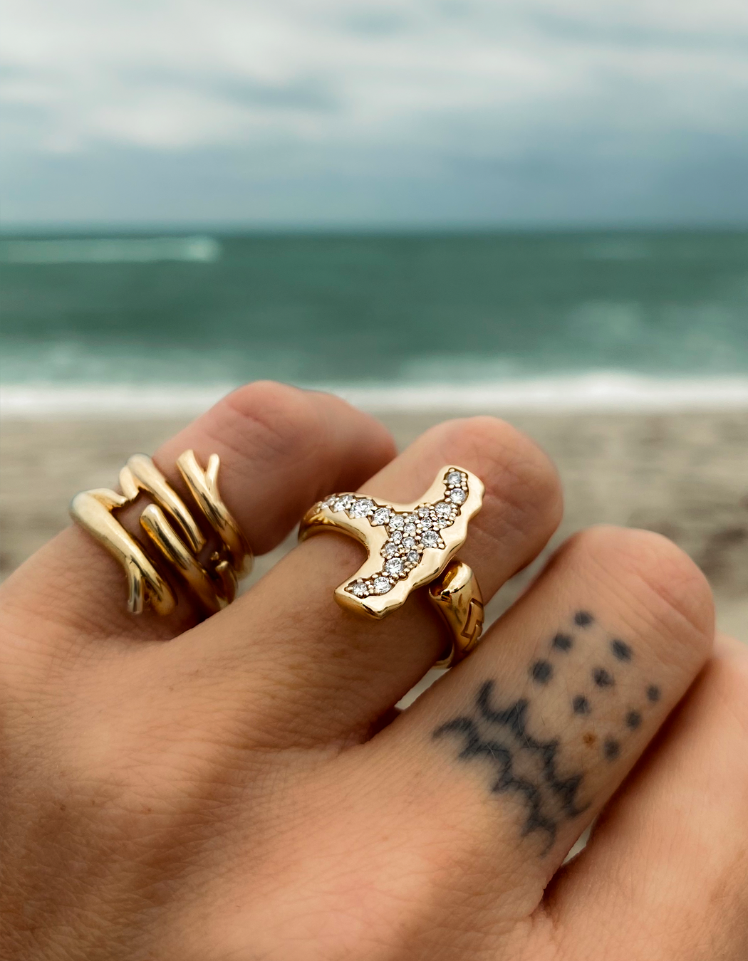 Hammerhead Shark Ring with Diamonds 14k / 18k Gold