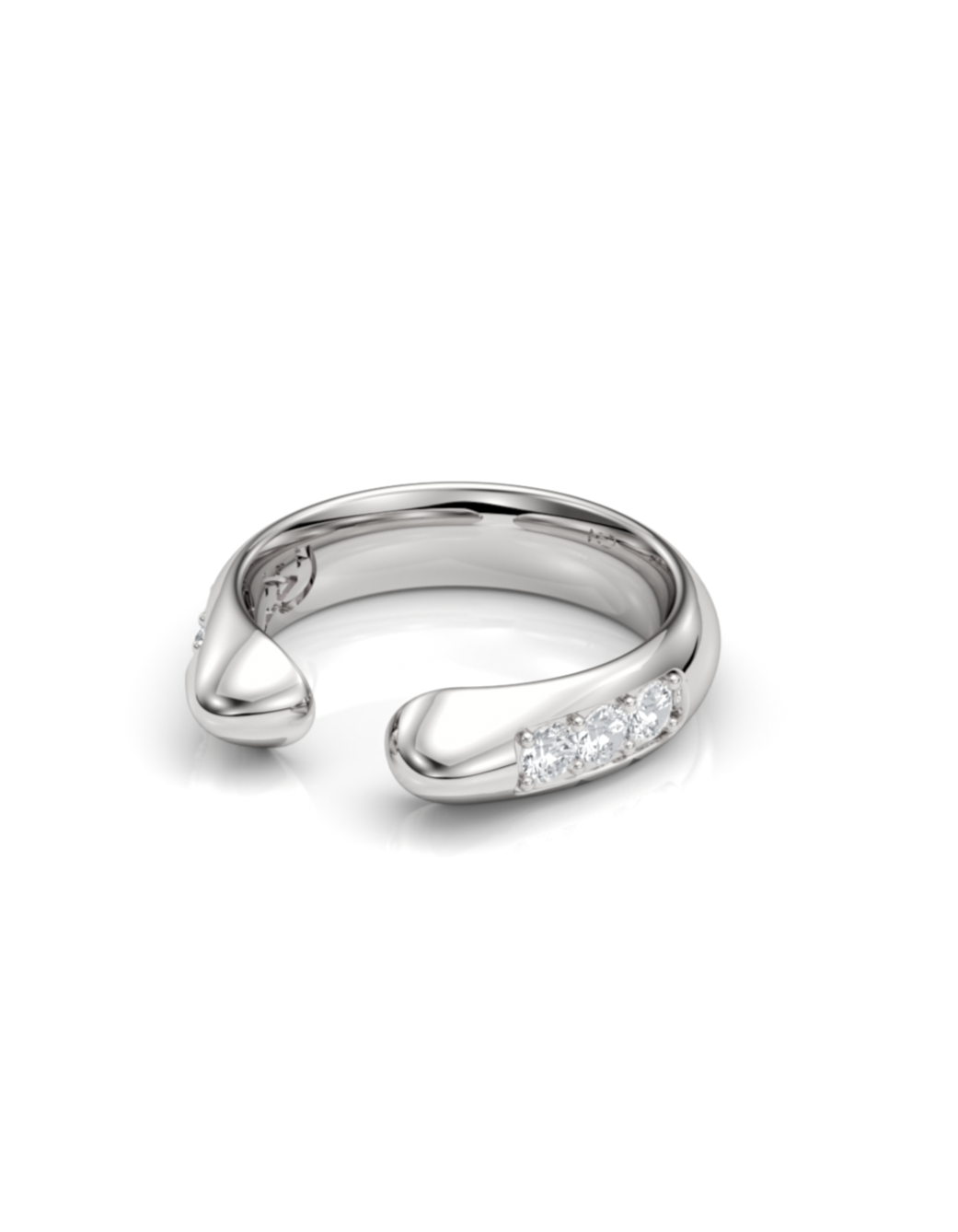 Sparkly Manta Kiss Ring