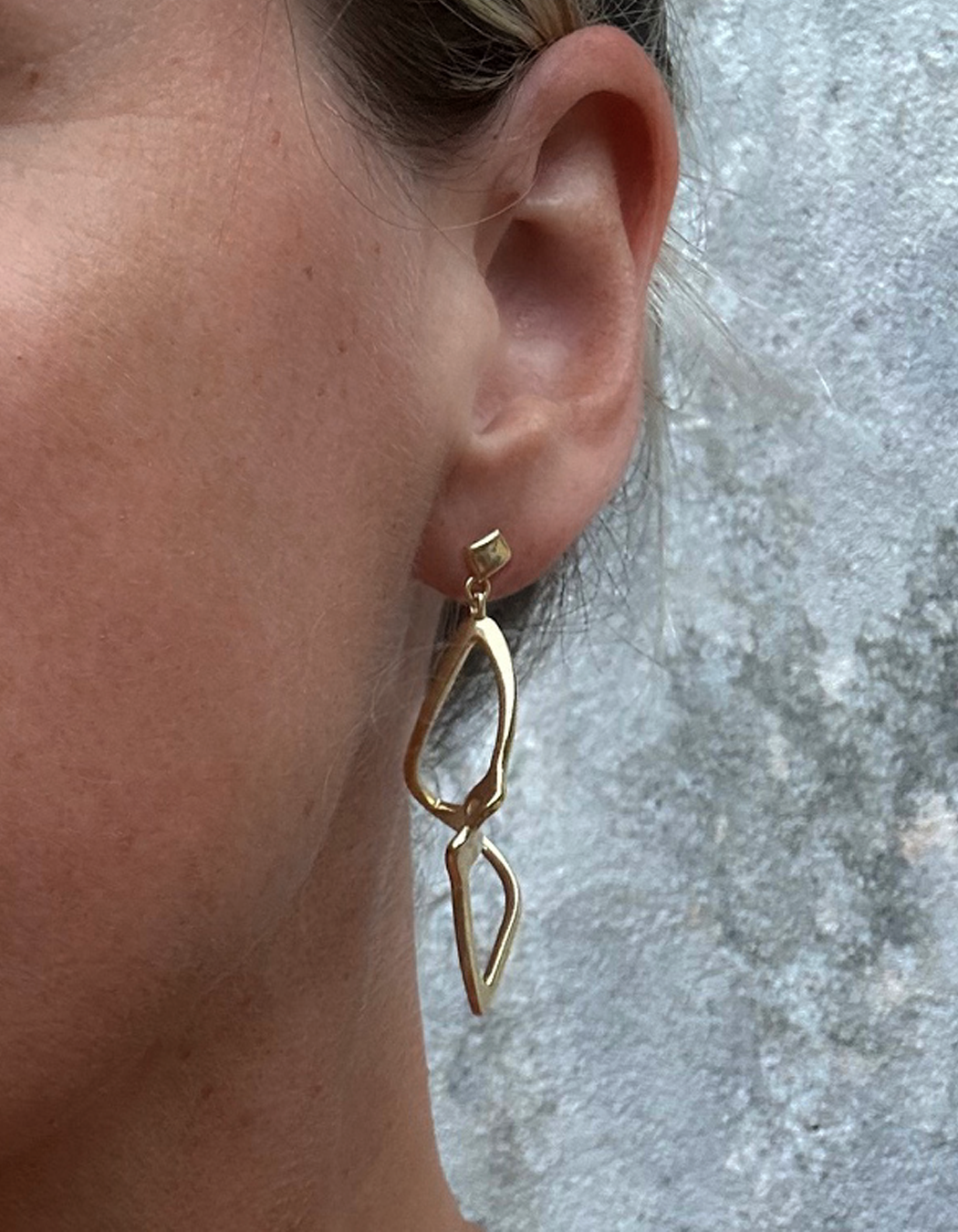 ILLUSION EARRINGS • Manta "Flippy" 14k / 18k Gold