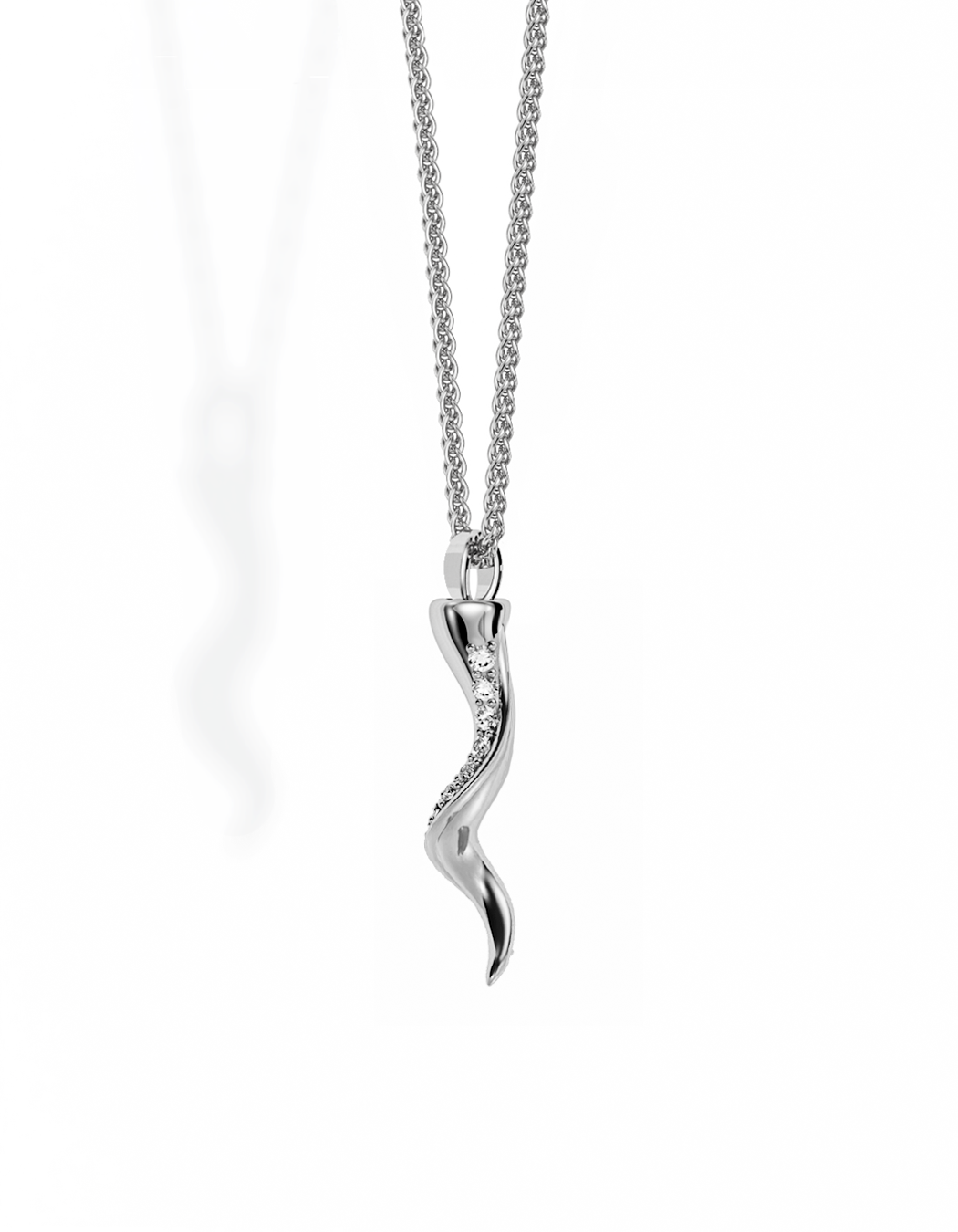 Fortuna Little Horn Necklace, Diamond Ridge