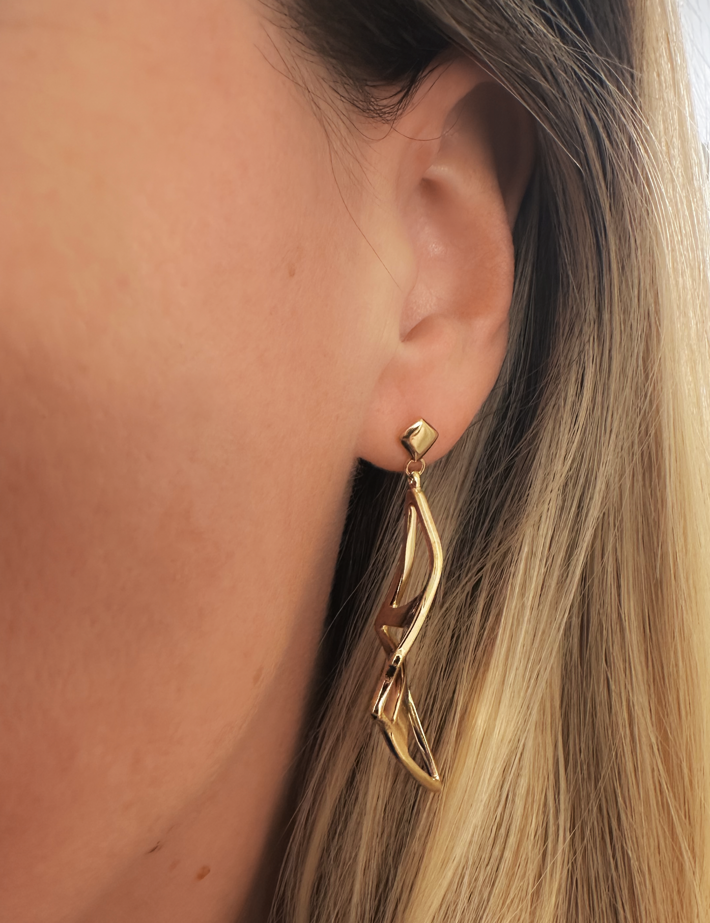 ILLUSION EARRINGS • Manta "Lefty" 14k Gold