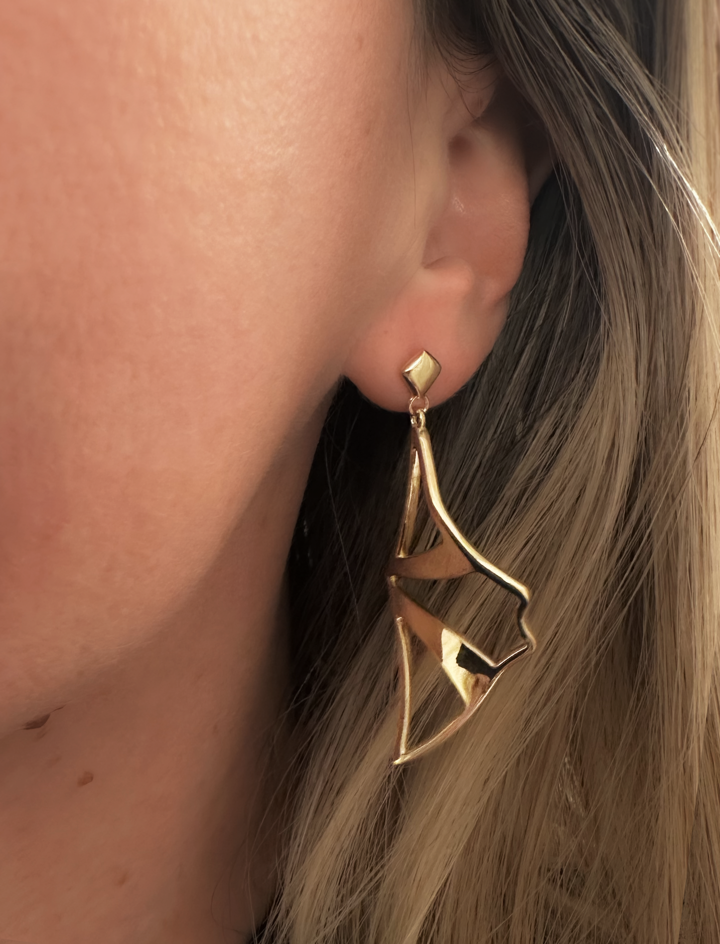 ILLUSION EARRINGS • Manta "Lefty" 14k Gold