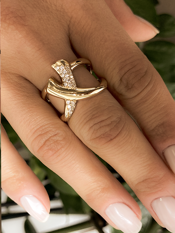 Sparkly Tusk Ring 14k / 18k Gold